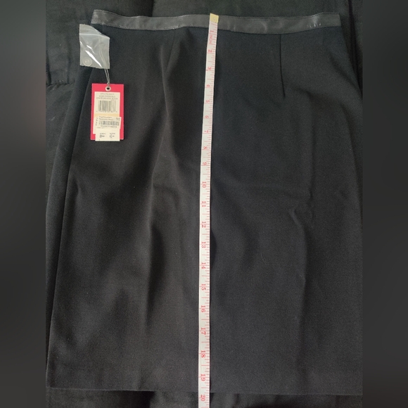 🆕 Vince Camuto rich black business casual pencil Skirt with faux leather trim_2 - Picture 8 of 9